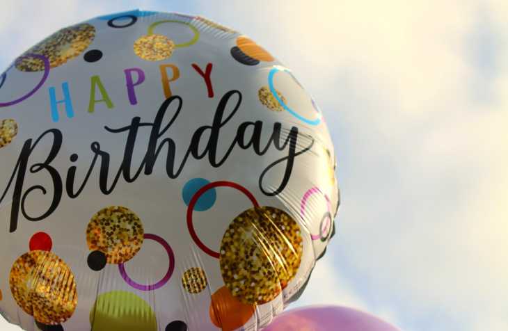 Balon sa natpisom Srećan rođendan